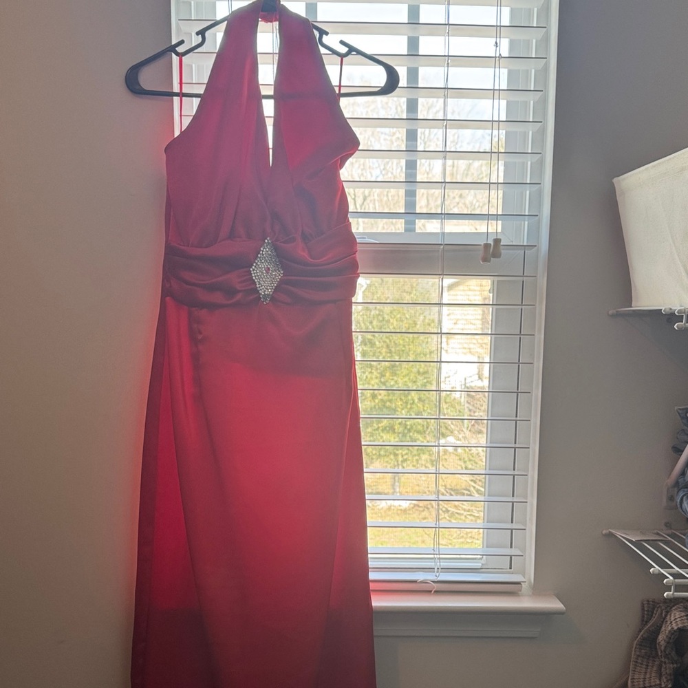 Elegant Red Halter Dress